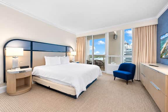 FontaineBleau|1BR Ocean View w/ Balcony - Image 4