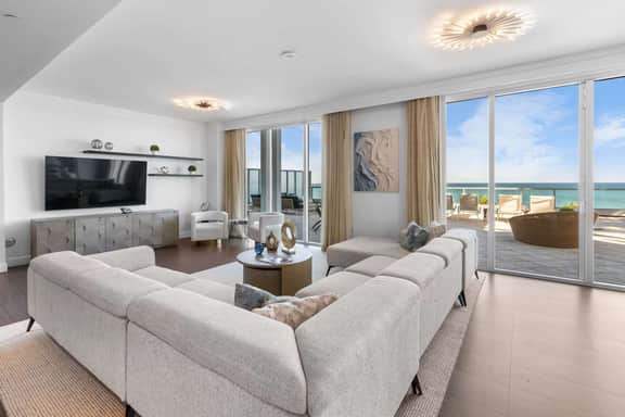 Fontainebleau Miami Resort - Image 4