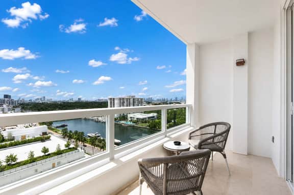 Fontainebleau Miami Resort - Image 3