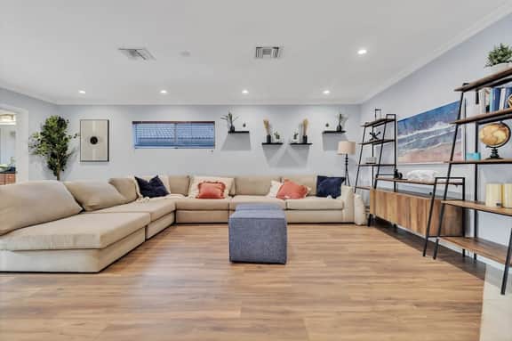 Sunshine Oasis Villa - Hollywood Getaway - Image 5