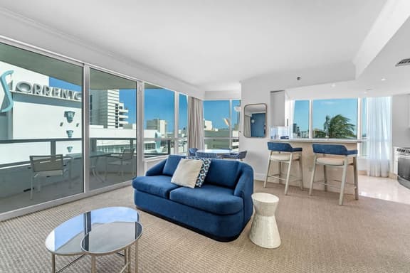 FontaineBleau Suite Ocean view Renovated Unit