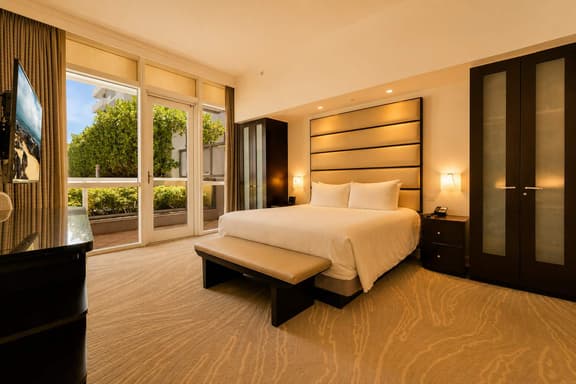 523 Sorrento Tower