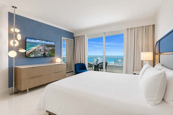 Fontainebleau Miami Resort - Image 1