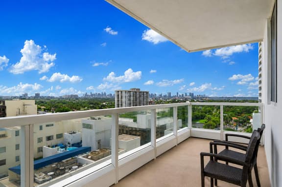 Fontainebleau Miami Resort - Image 1