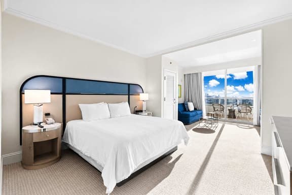 Fontainebleau Miami Resort - Image 1